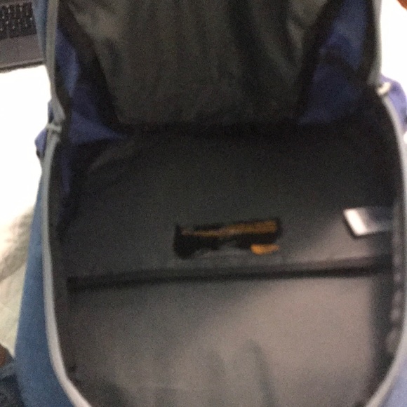 North face backpack - Picture 8 of 8